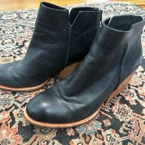Kork Ease Chandra Bootie. Black Size 6